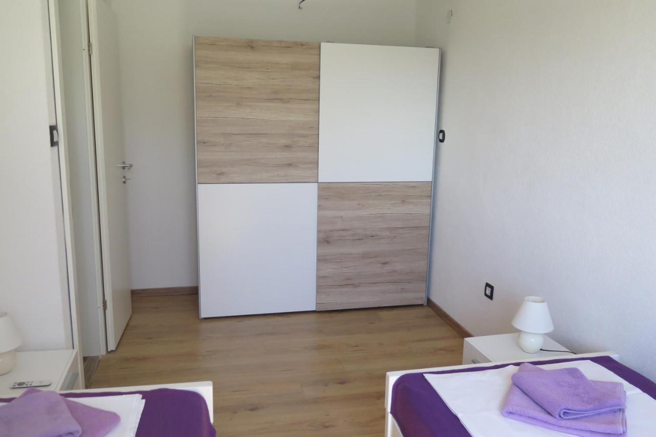 Lumbrela Apartments Starigrad Exterior photo
