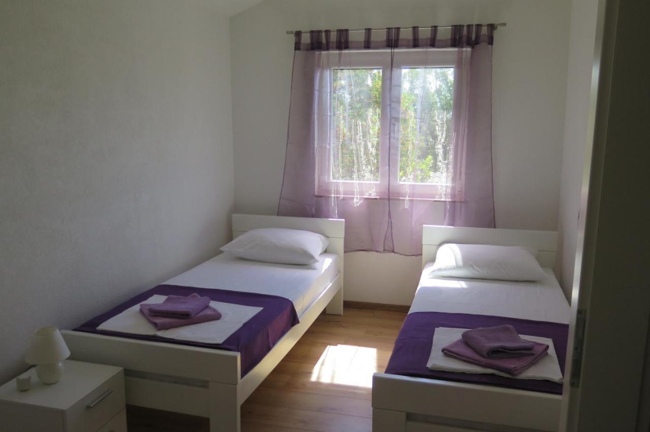Lumbrela Apartments Starigrad Exterior photo